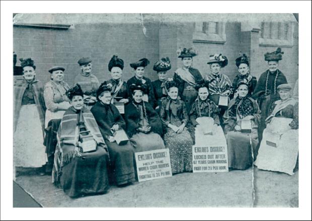 The front of the greetings card of women chainmakers in the 1910 strike.