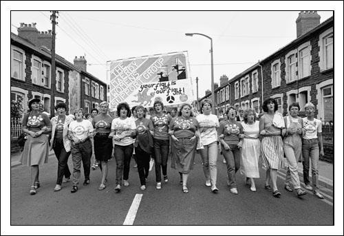 Postcard of Maerdy Women’s Support Group on a march in Ferndale, The Rhondda, on 27th August 1984.
