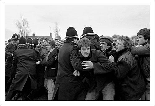 Postcard of miners’ picket at Port Talbot Steel works on 3rd April 1984.