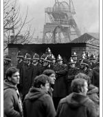Postcard of early morning picket at Celynen South Colliery on 6th November 1984.